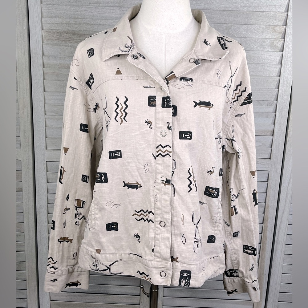 CHICO'S Stretchy Jean Jacket Snap Front Tan w Black Cave Drawing Design-3/Large